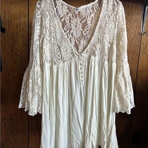Umgee Boho Lace V-Neck Cream Women's Top